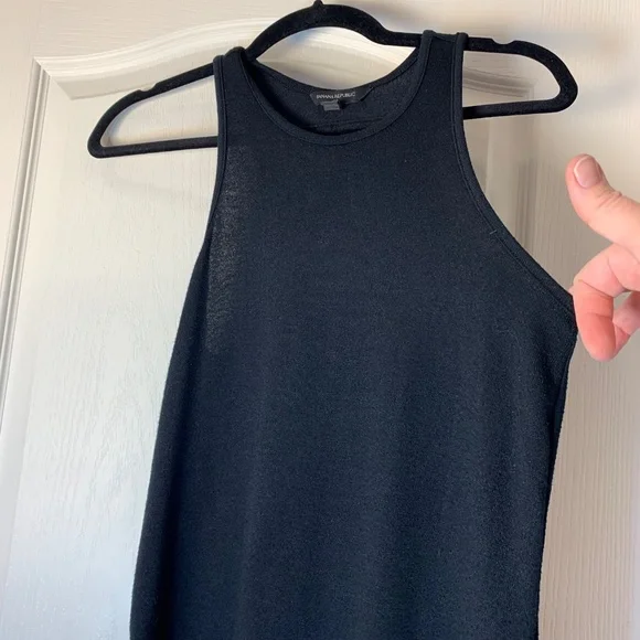 Banana Republic Black Long Relaxed Tank Top Size S Minimal Chic Essential - Picture 4 of 7
